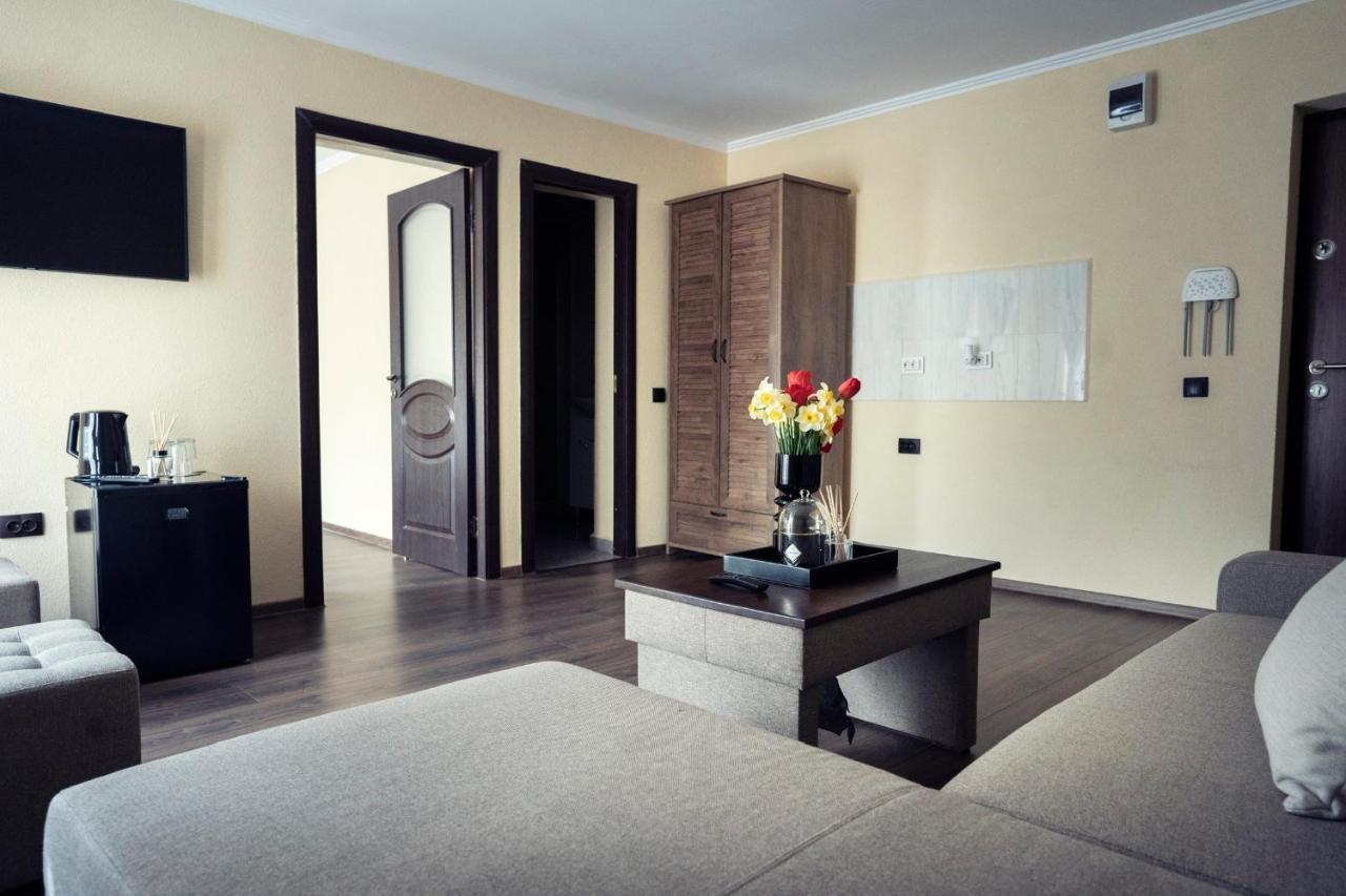 London Apartments Vaslui Dış mekan fotoğraf