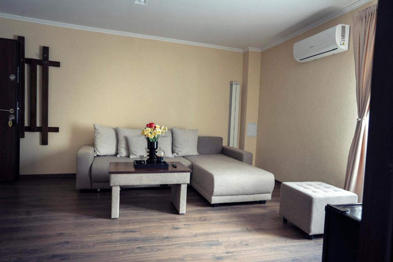 London Apartments Vaslui Dış mekan fotoğraf