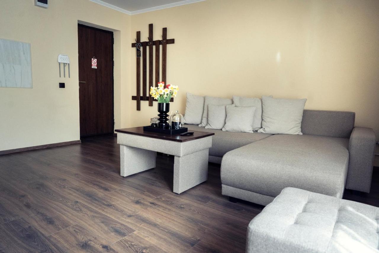 London Apartments Vaslui Dış mekan fotoğraf