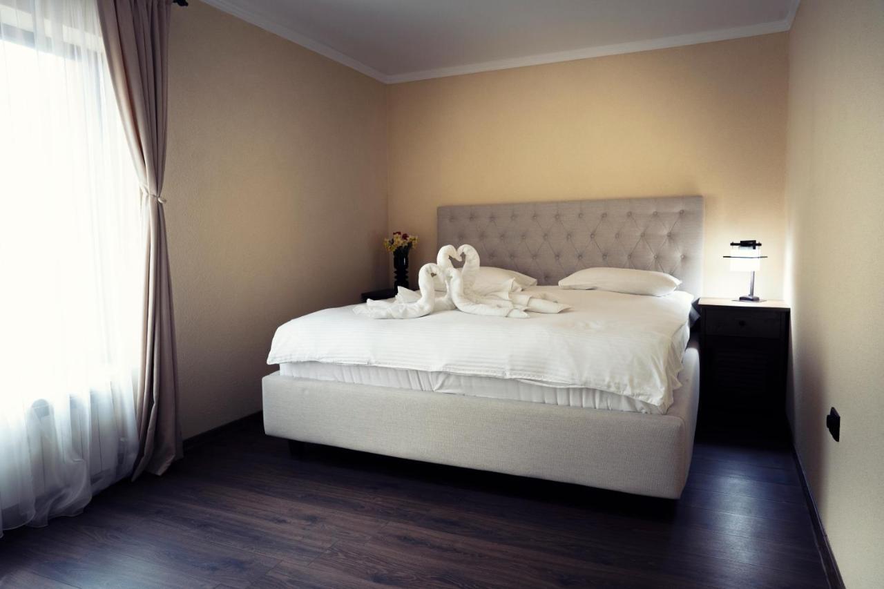 London Apartments Vaslui Dış mekan fotoğraf